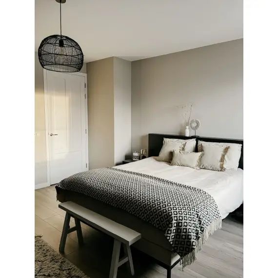 Plaid noir 150×200 cm en coton et acrylique avec motif